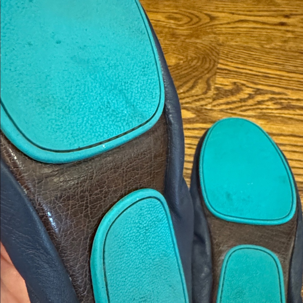 Tieks Navy and Teal Women's Flats - Removing 5/8 - Picture 5 of 8
